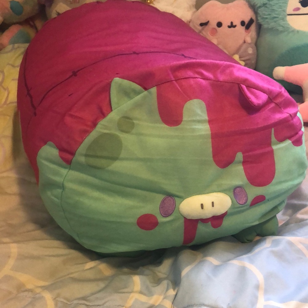 RARE! Toreba Exclusive Zombie Pig Cushion